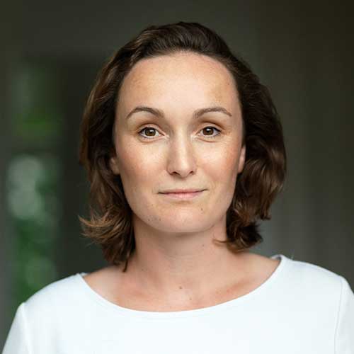 Dr. Tina Röbel – Expertin für Event Moderation